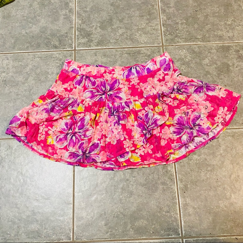 Cute Flowy miniskirt perfect for summer